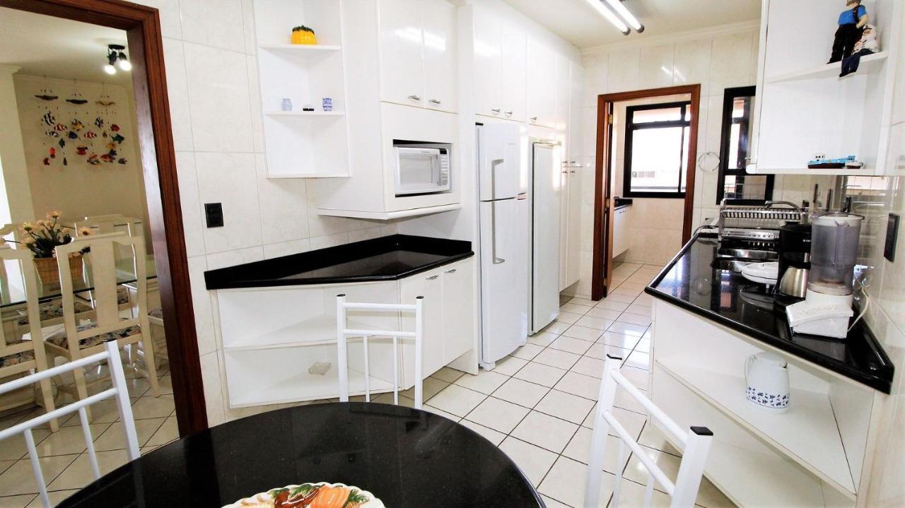 1038 - Apartamento Com Vista Para O Mar 邦比尼亚斯 外观 照片